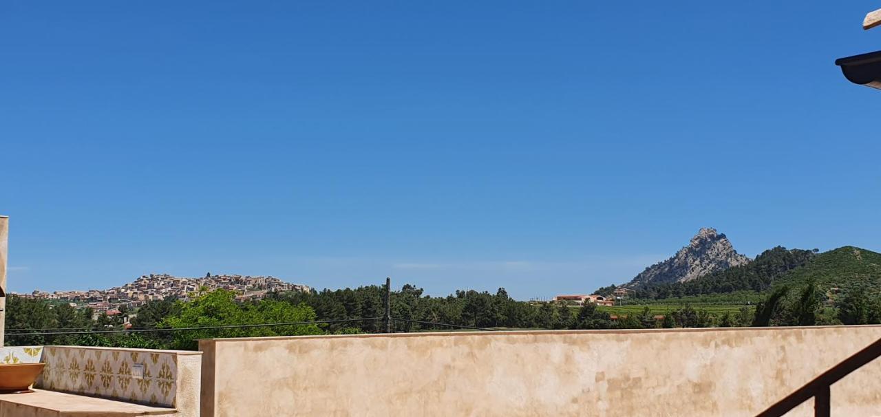 Apartamentos La Venta Del Rome Horta de Sant Joan Dış mekan fotoğraf